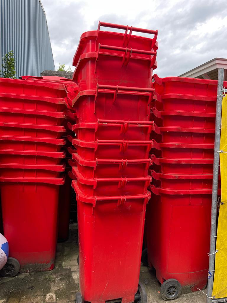Partij klikos! Voor lage prijs 240Liters, Ophalen of Verzenden