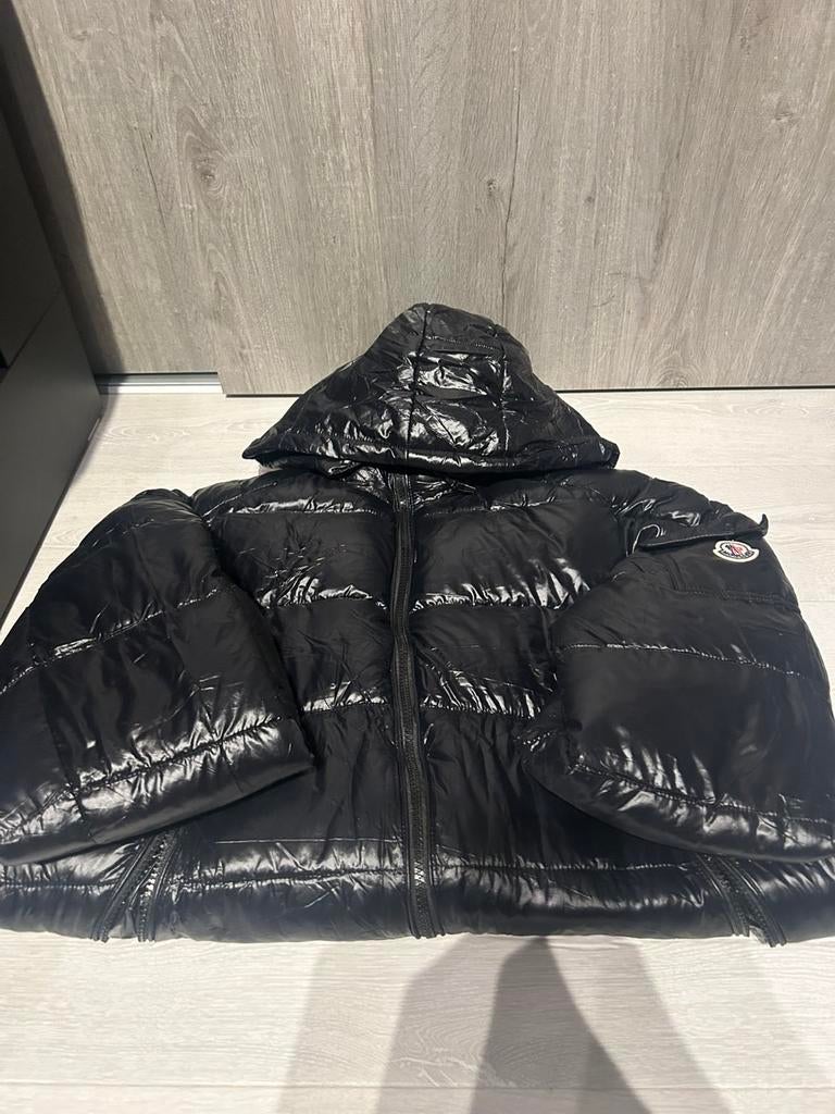 Moncler Maya L, Ophalen of Verzenden, Zo goed als nieuw, Zwart