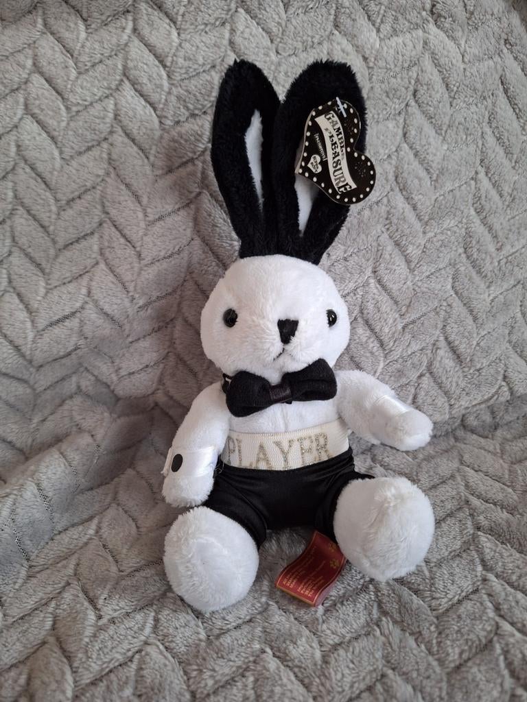 Playboy “Player” konijn knuffel – Gamble Pleasure, Ophalen of Verzenden, Nieuw, Konijn