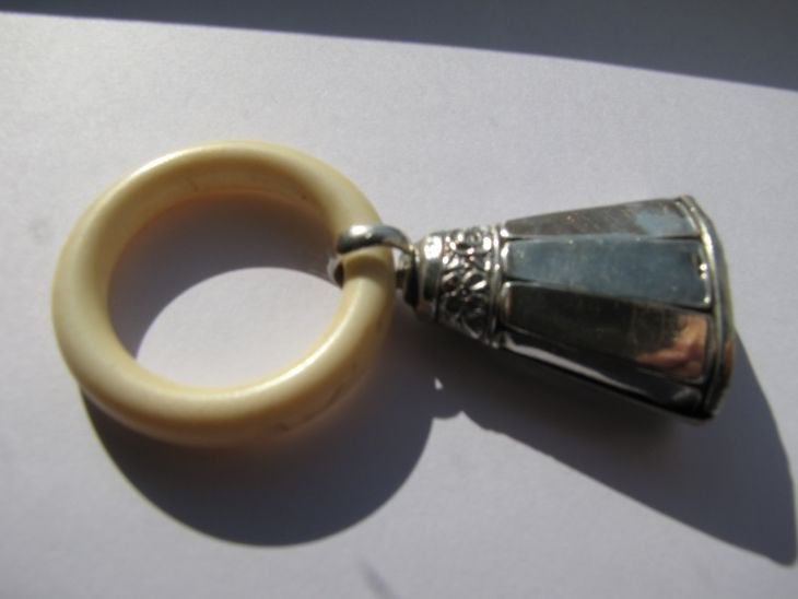 Zilveren rammelaar 13, Verzenden, Zilver