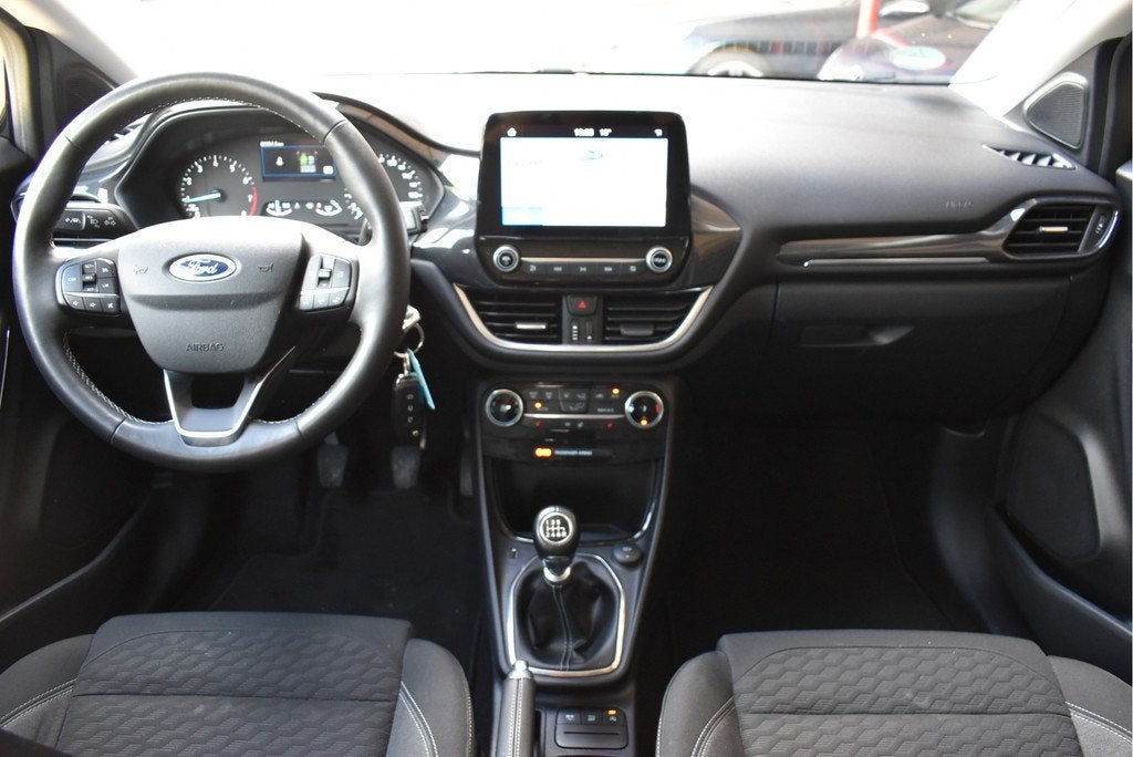 Ford Puma 1.0 EcoBoost Hybrid Titanium Afn. trekhaak, Cruise, Voorwielaandrijving, Euro 6, Zwart, Origineel Nederlands