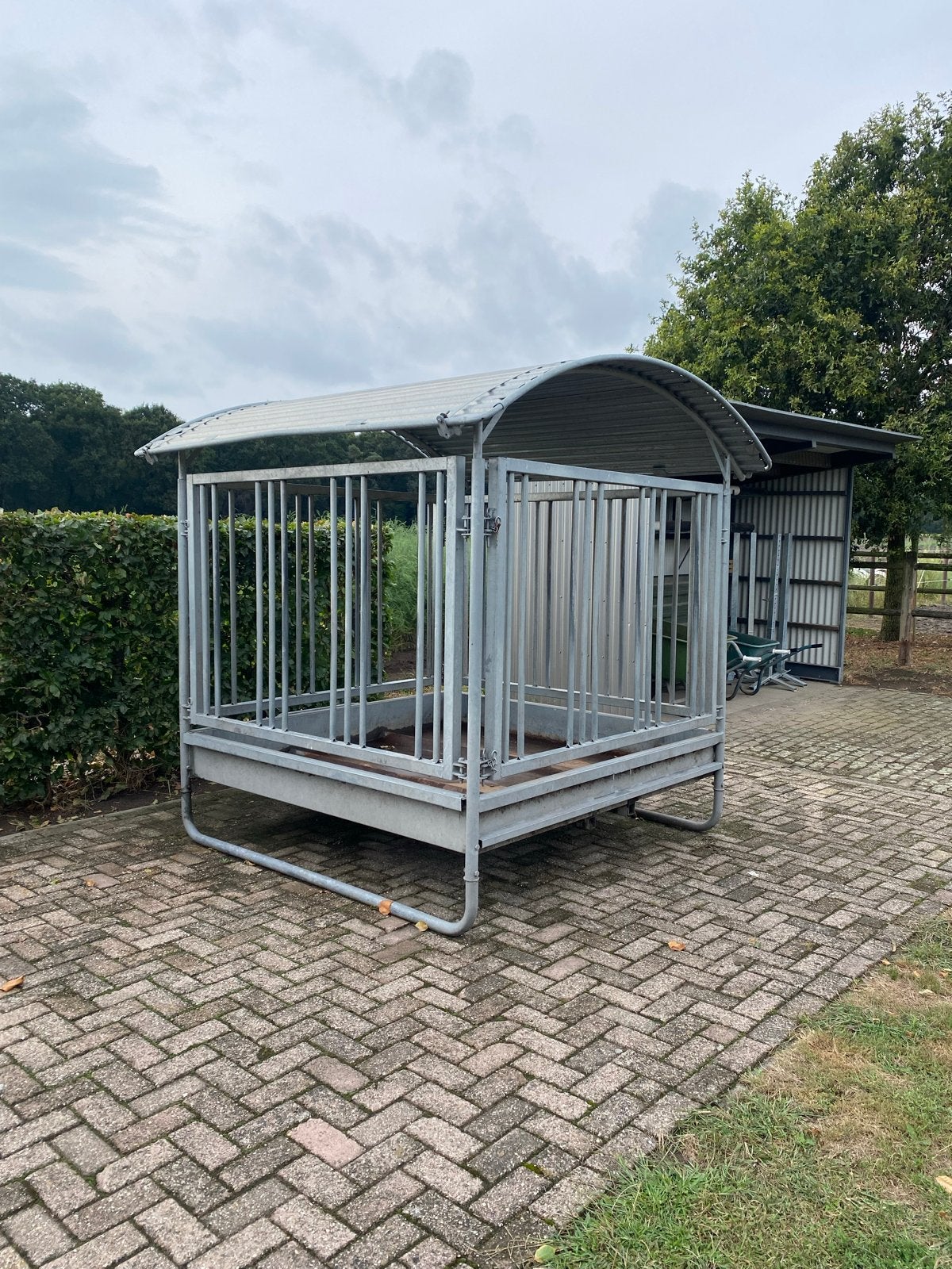 Hooiruif/ voerstation voor paarden, Dieren en Toebehoren, Ophalen, Zo goed als nieuw
