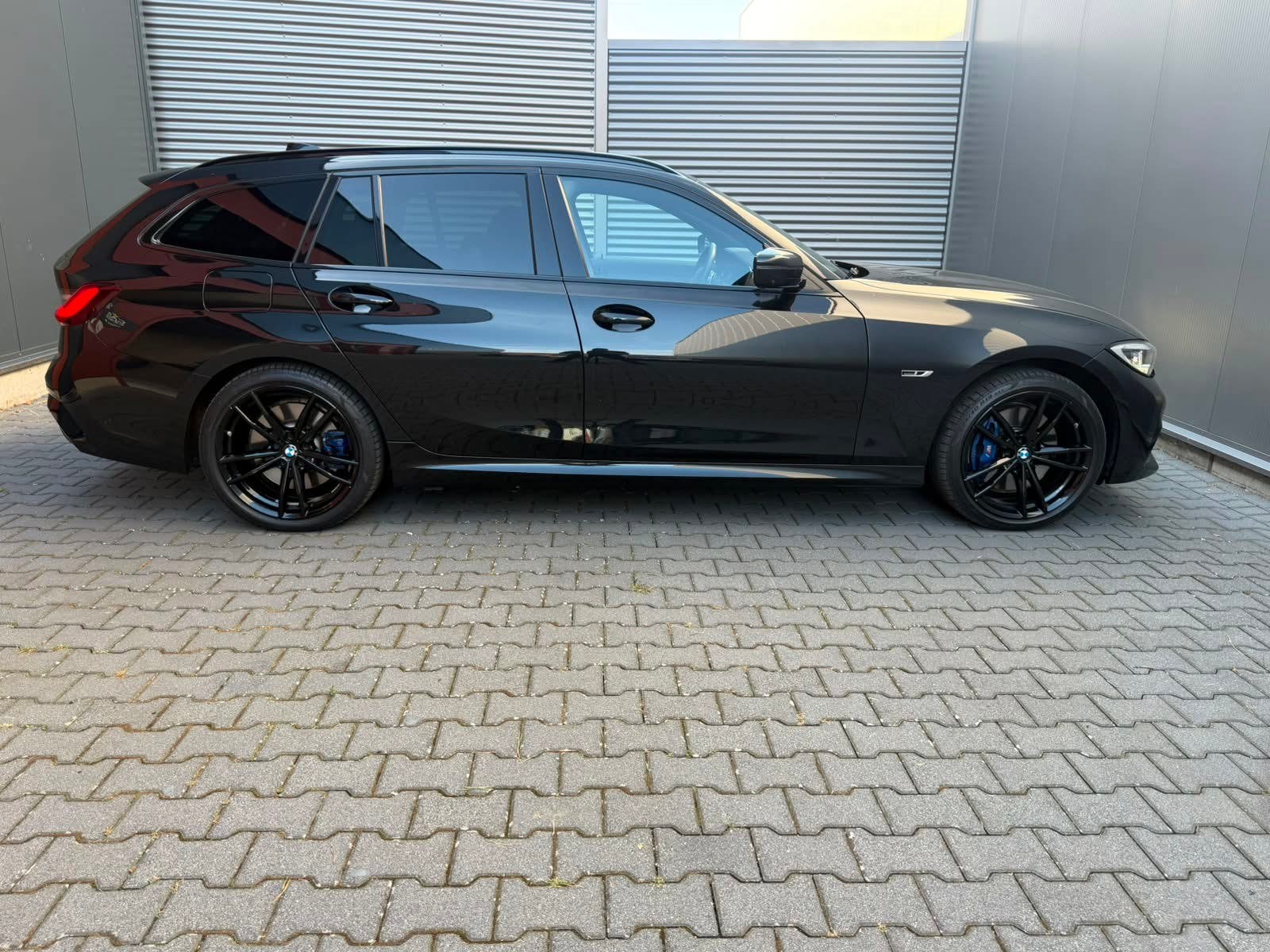 Foto 10 van BMW 3-serie Touring 330e xDrive High Executive LASER PANO 36