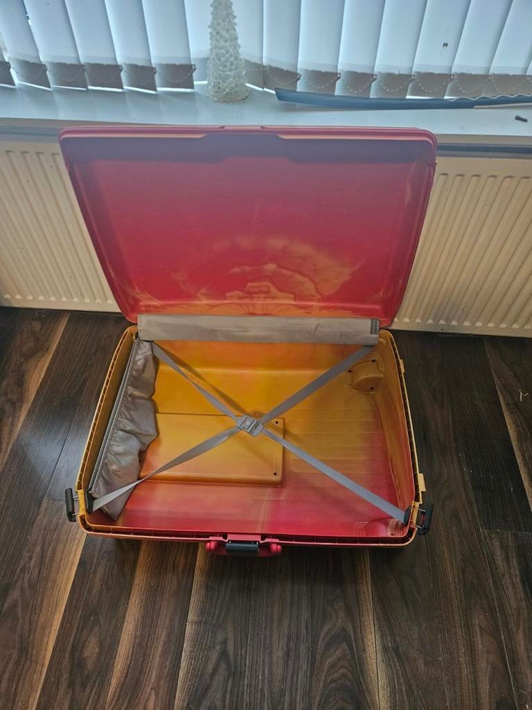 OPVALLENDE KLEUREN SAMSONITE HARD KUNSTSTOF TROLLEY KOFFER, Gebruikt, Hard kunststof, 70 cm of meer, 55 cm of meer
