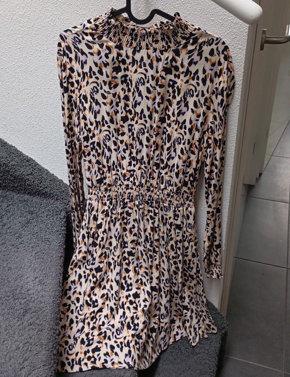 Jurk Vila crème mt m, leopard print met zacht lila, Ophalen of Verzenden, Zo goed als nieuw, Paars, Onder de knie