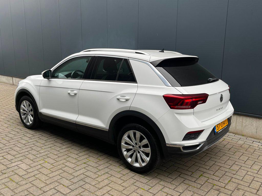Volkswagen T-Roc 1.5 TSI Sport*NL-AUTO*DSG*TREKHAAK*, Auto's, Volkswagen, Euro 6, 4 cilinders, 150 pk, Wit