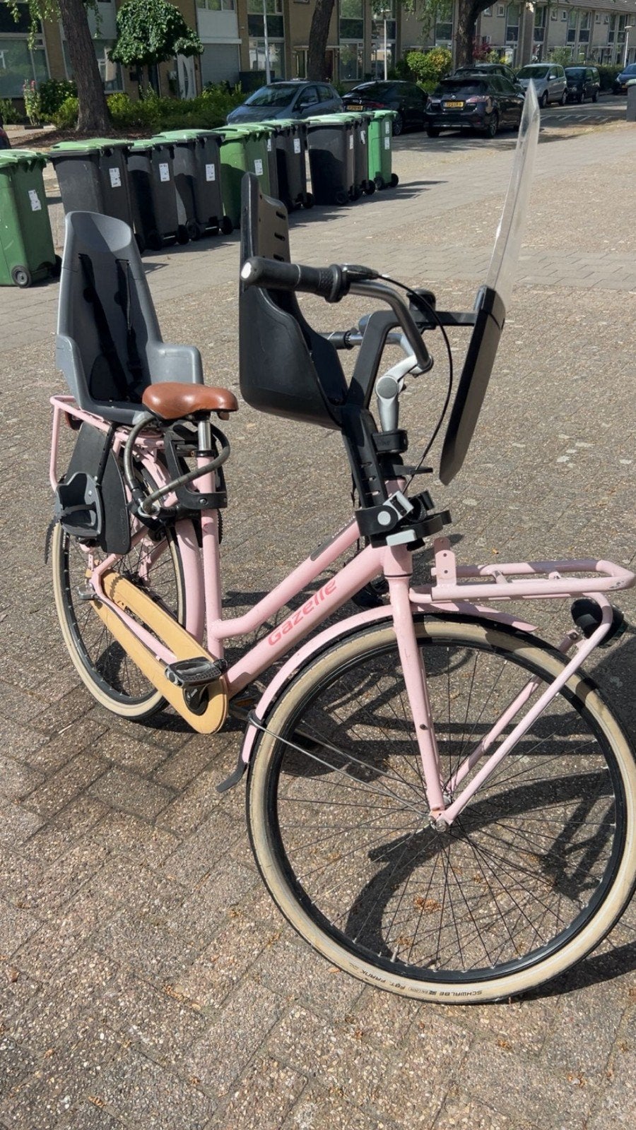 Mooie roze Gazelle fiets met kinderzitjes, Fietsen en Brommers, Velgrem, Versnellingen, Ophalen of Verzenden, Gazelle