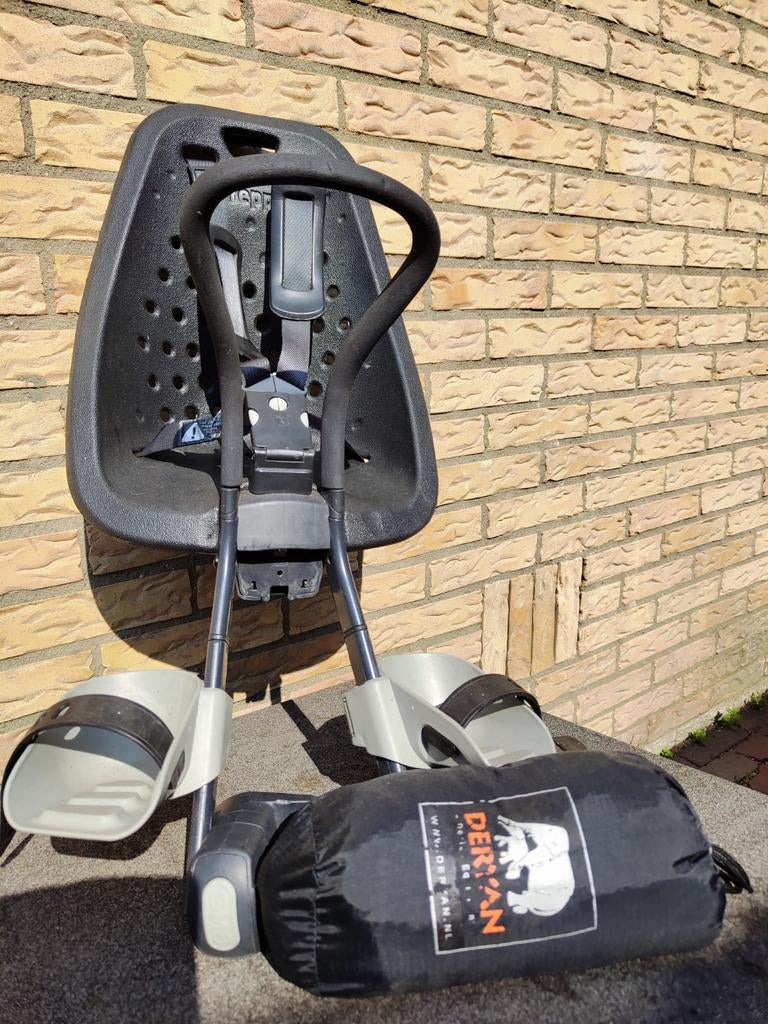 Yepp mini fiets stoel voorzitje zwart windscherm regencape, Fietsen en Brommers, Fietsaccessoires | Fietsstoeltjes, Ophalen, Yepp
