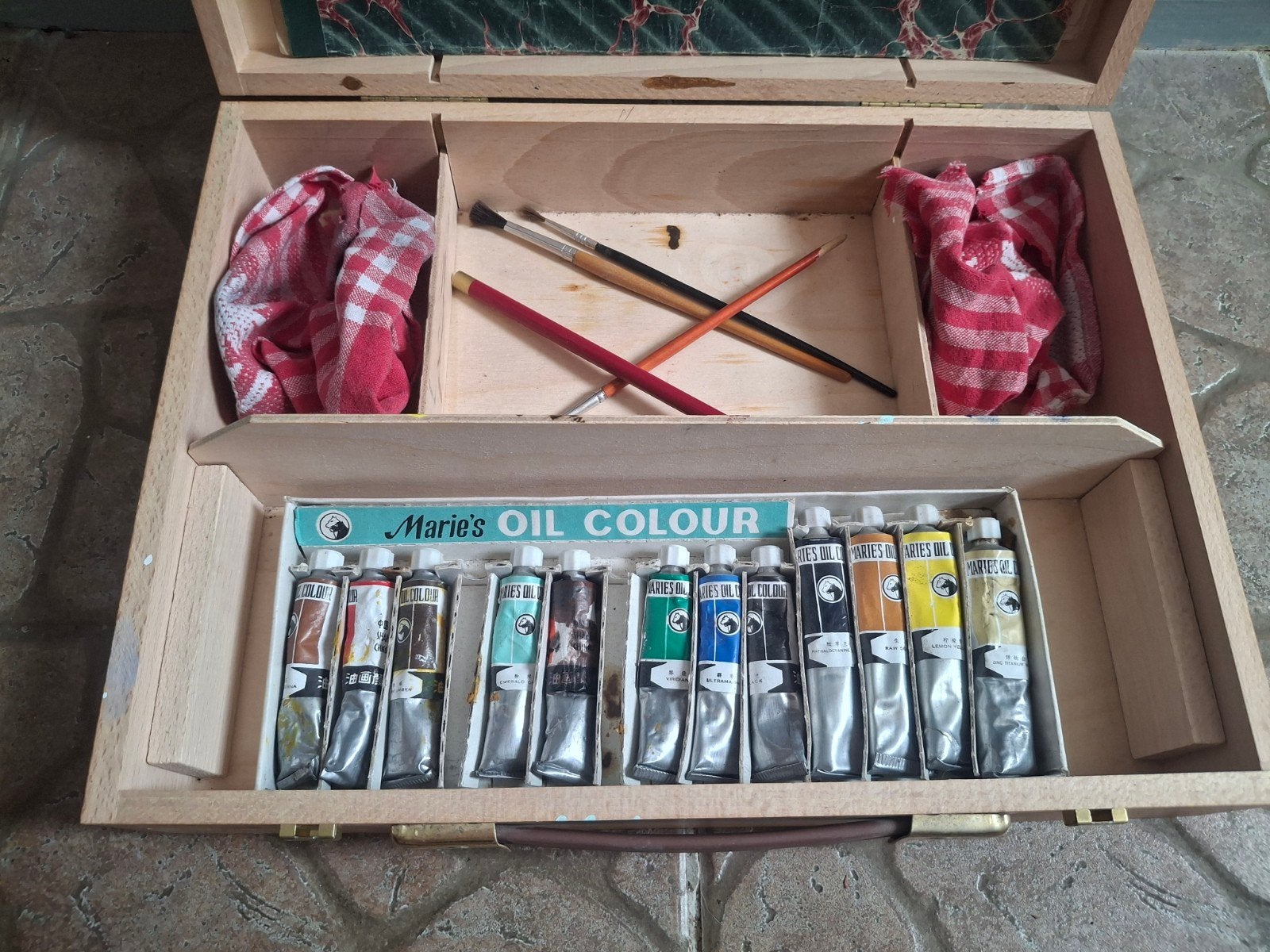 Vintage schilderskist uit Frankrijk met kwasten en olieverf, Ophalen of Verzenden