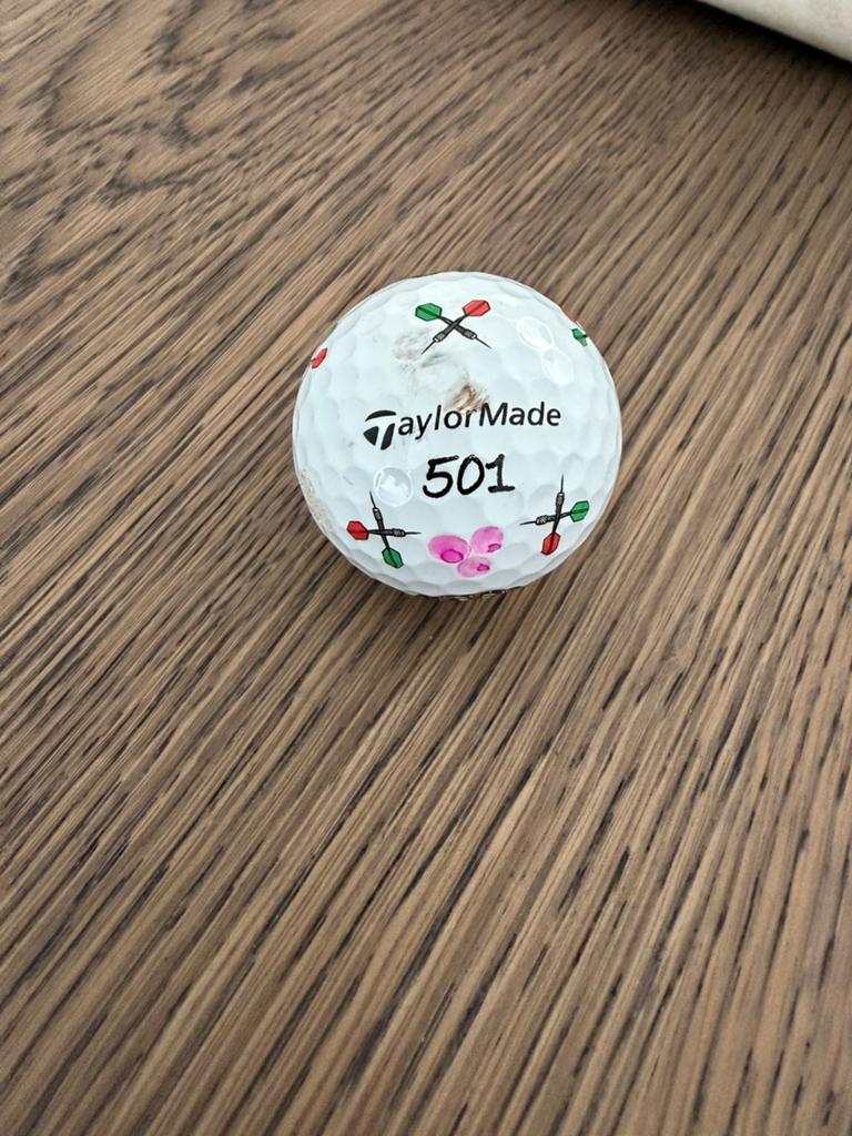 Taylormade TP5darts golfbal, Sport en Fitness, Golf, Ophalen of Verzenden, Gebruikt, Bal(len)