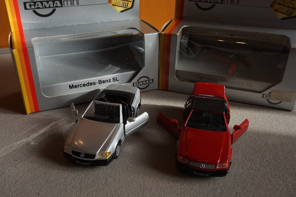 Mercedes 2 x R129 300/ 500 SL `89-`93 Gama 1/43, Ophalen of Verzenden, Zo goed als nieuw, Auto, Gama