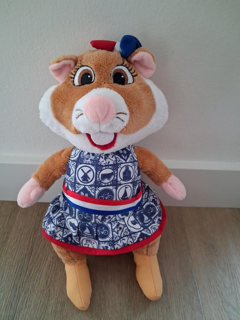 Knuffel AH hamster meisje Delft hollands Albert Heijn L755, Kinderen en Baby's, Speelgoed | Knuffels en Pluche, Ophalen of Verzenden