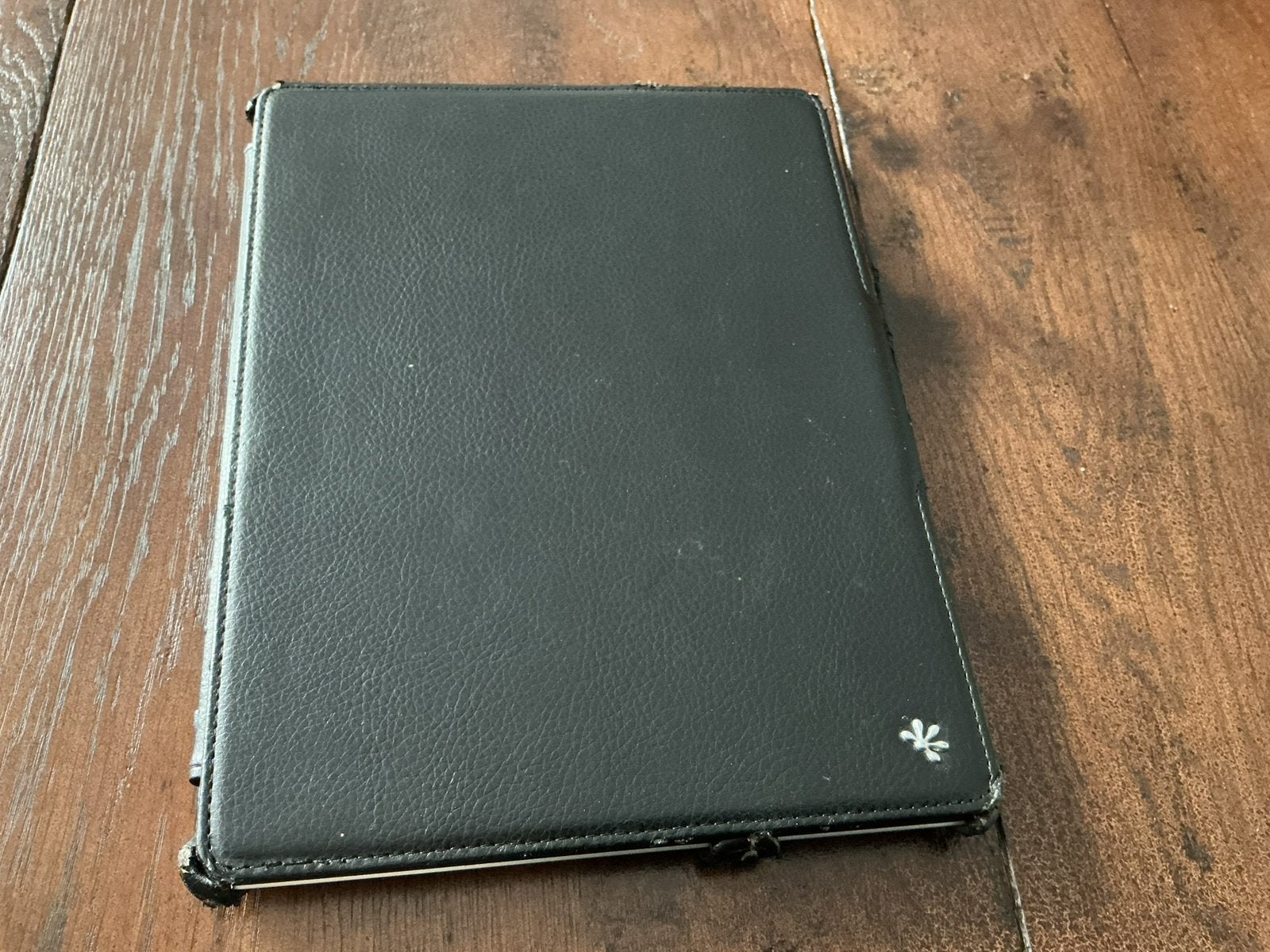 I-pad met hoesje, Ophalen, Zo goed als nieuw, 10 inch, Bescherming voor- en achterkant