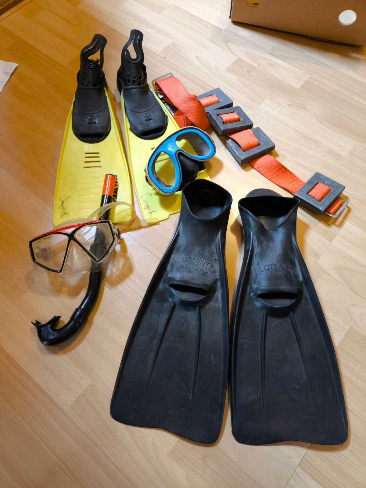 Duikuitrusting: Vinnen, Maskers, Snorkels en Loodgordel, Watersport en Boten, Ophalen, Gebruikt, Zwem- of Duikvliezen