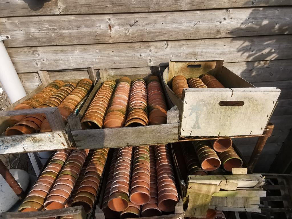 Terracotta potjes partijen +-200, 100 st + diverse,zie fotos, Ophalen, ., Rond, .