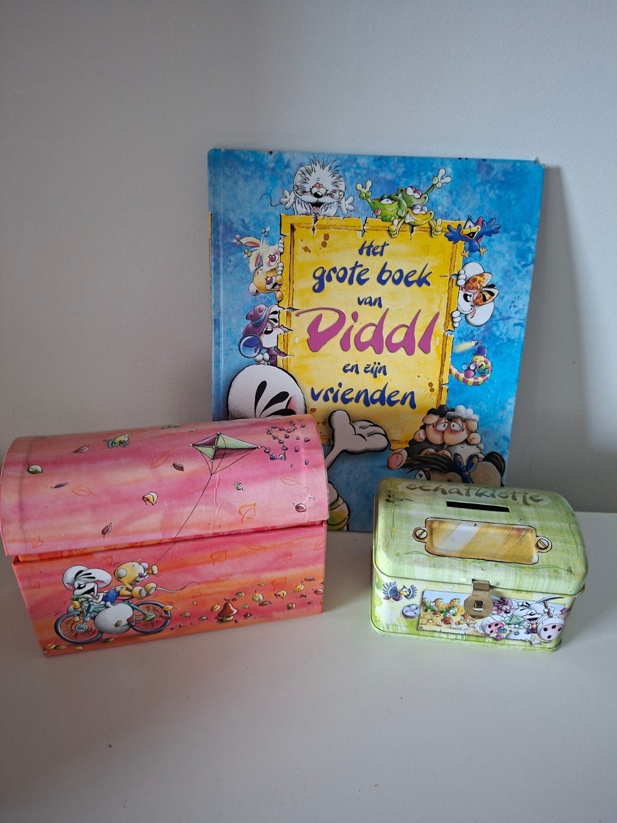 Diddl verzamelset: boek, schatkist en spaarpot, Verzamelen, Ophalen of Verzenden, Verschillende figuren, Gebruikt, Overige typen