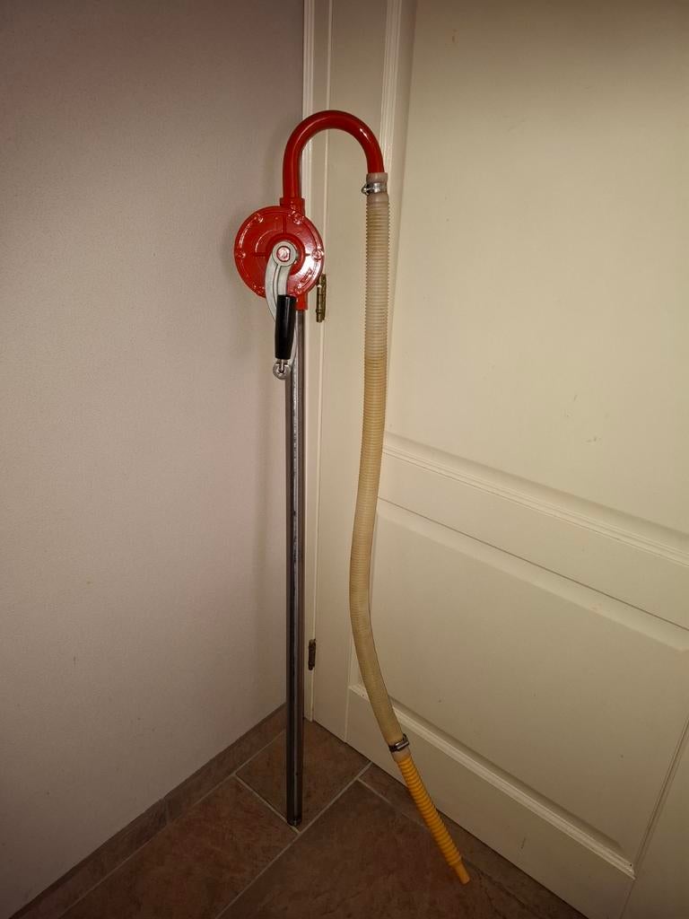 Handpomp voor brandstof, olie e.d., Ophalen of Verzenden