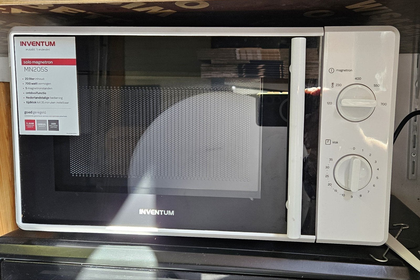 Inventum MN205S Solo Magnetron - Zo goed als nieuw, Witgoed en Apparatuur, Magnetrons, Ophalen, Minder dan 45 cm, Draaiplateau