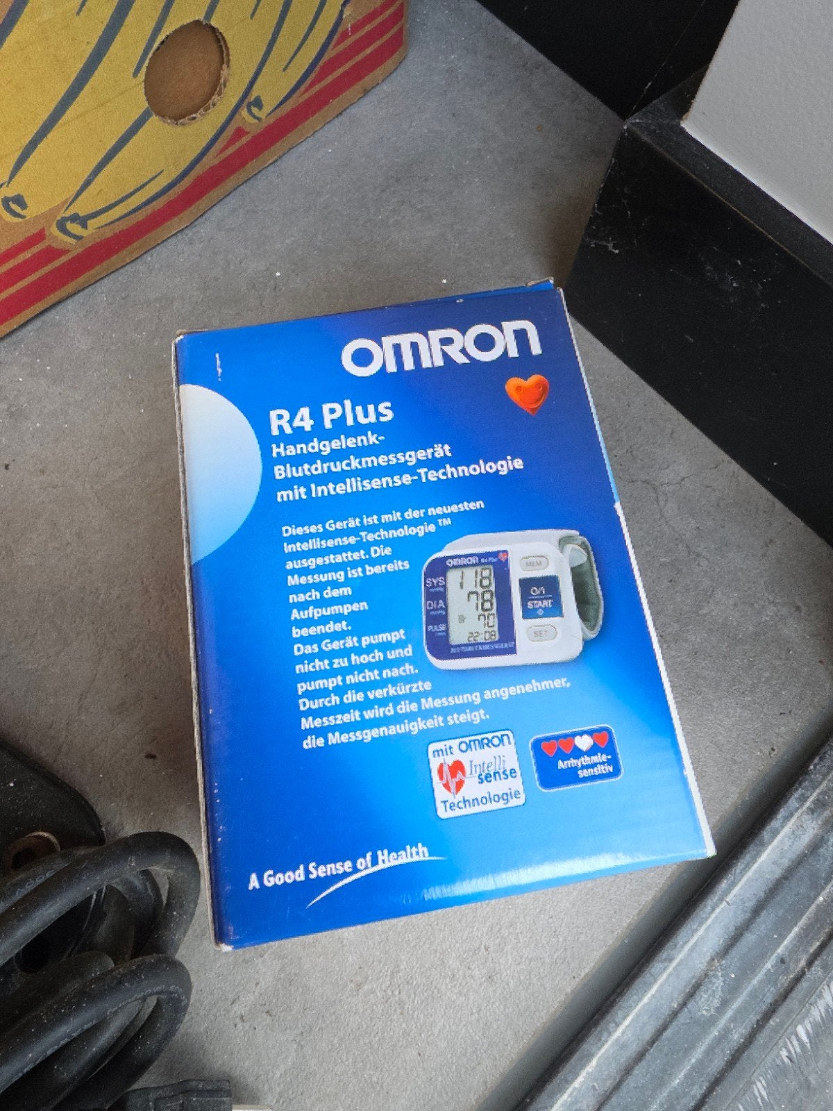 Omron R4 Plus Bloeddrukmeter - Polsmodel met Intellisense, Info@omron-healthcare.nl, Overige typen, Nieuw, Omron Healthcare