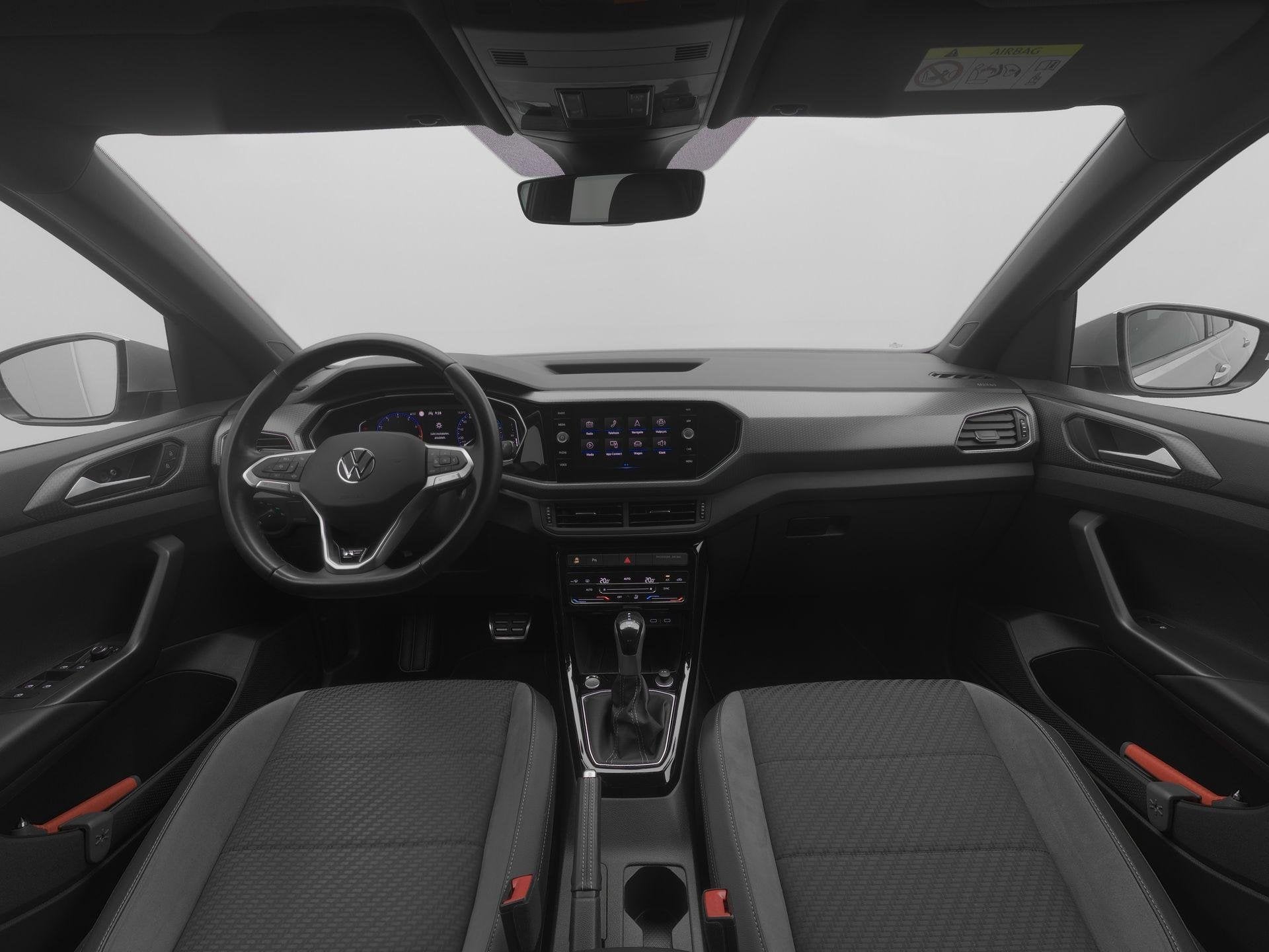 Volkswagen T-Cross R-Line 1.0 TSI 110 PK DSG Automaat | Acht, T-Cross, Gebruikt, Euro 6, Automatische klimaatregeling