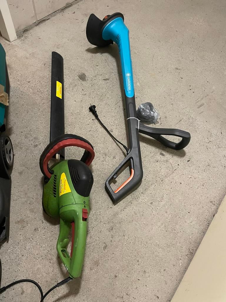 Tuinset: Grastrimmer, Heggenschaar - Z.G.A.N., Ophalen of Verzenden, Zo goed als nieuw, Elektrische grasmaaier