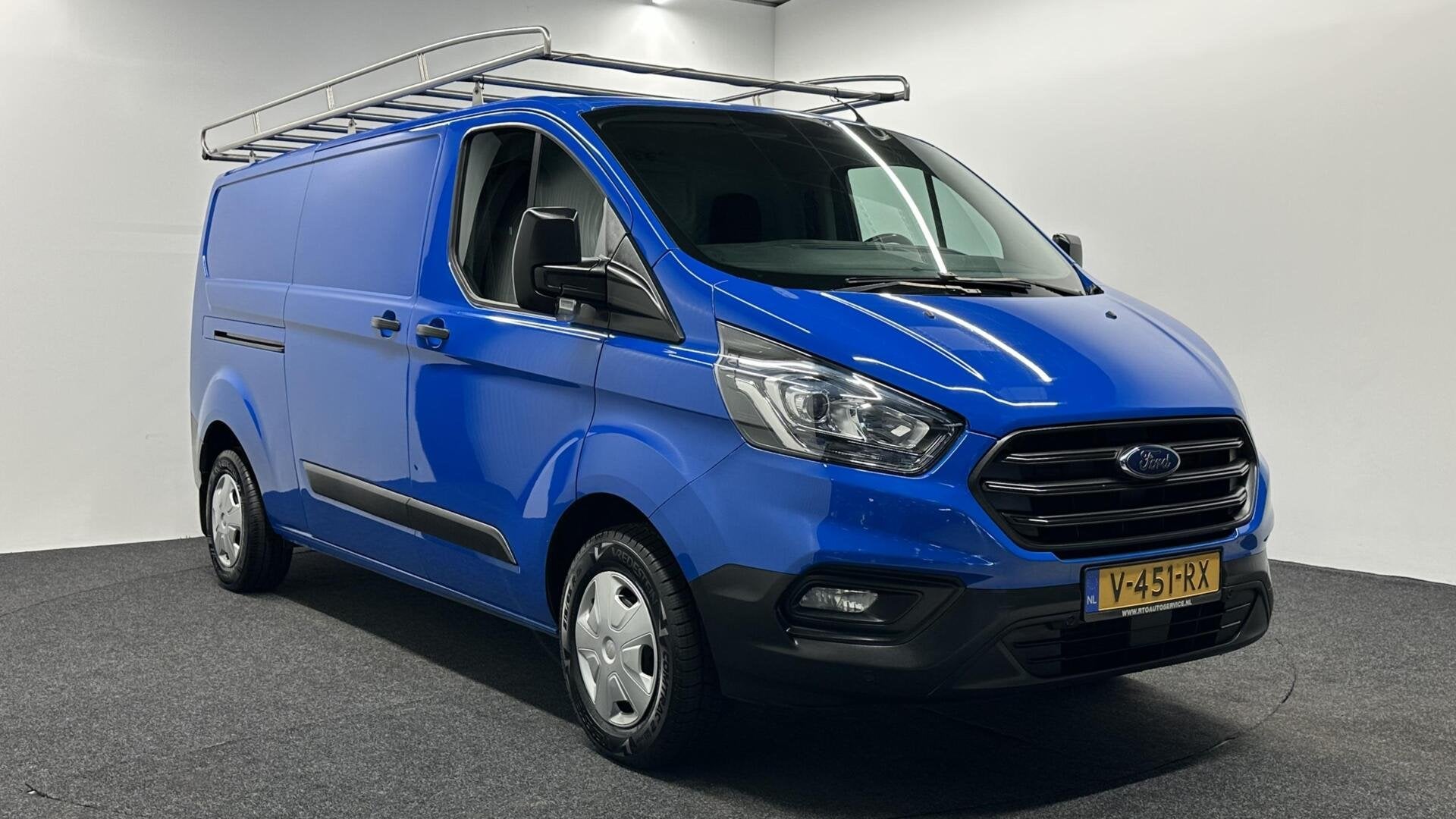 Ford Transit Custom 300 2.0 TDCI L2H1 Ambiente AIRCO TREKHAA, Auto's, Stof, 4 cilinders, Met garantie (alle), Blauw