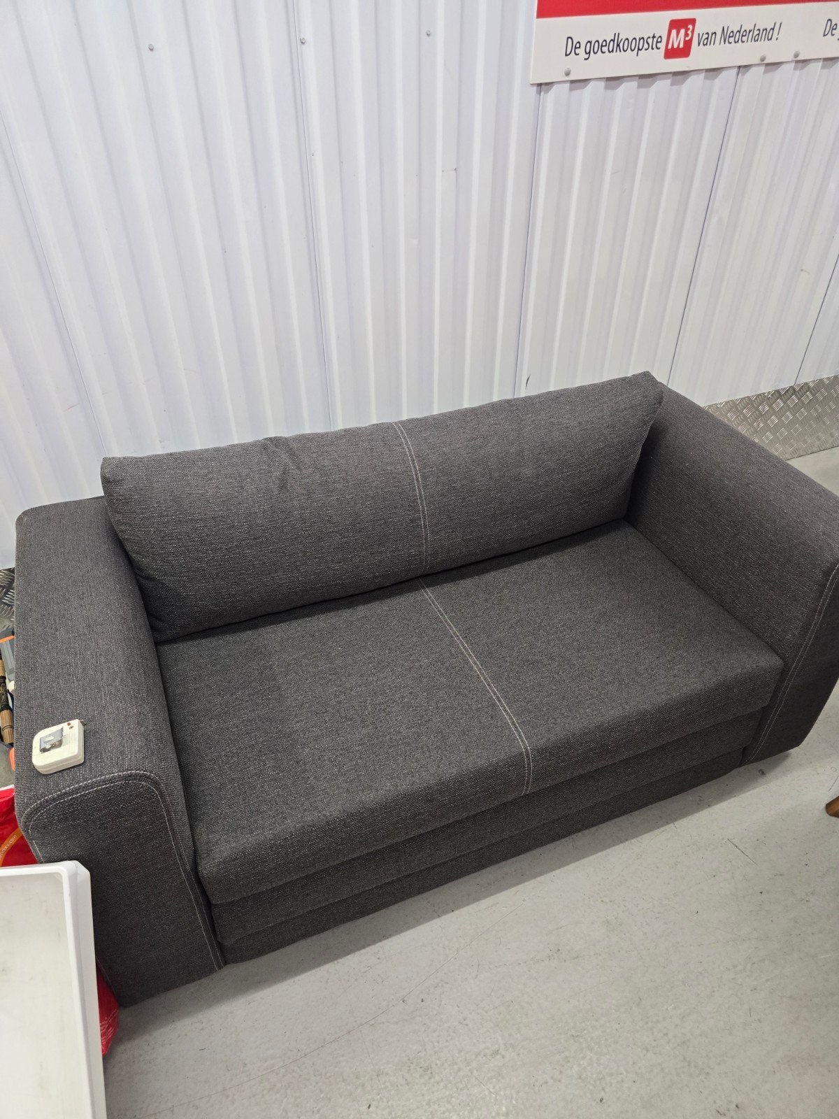 Comfortabele donker grijze tweepersoonsbank slaapbank, Ophalen, Gebruikt, 150 tot 200 cm, Tweepersoons