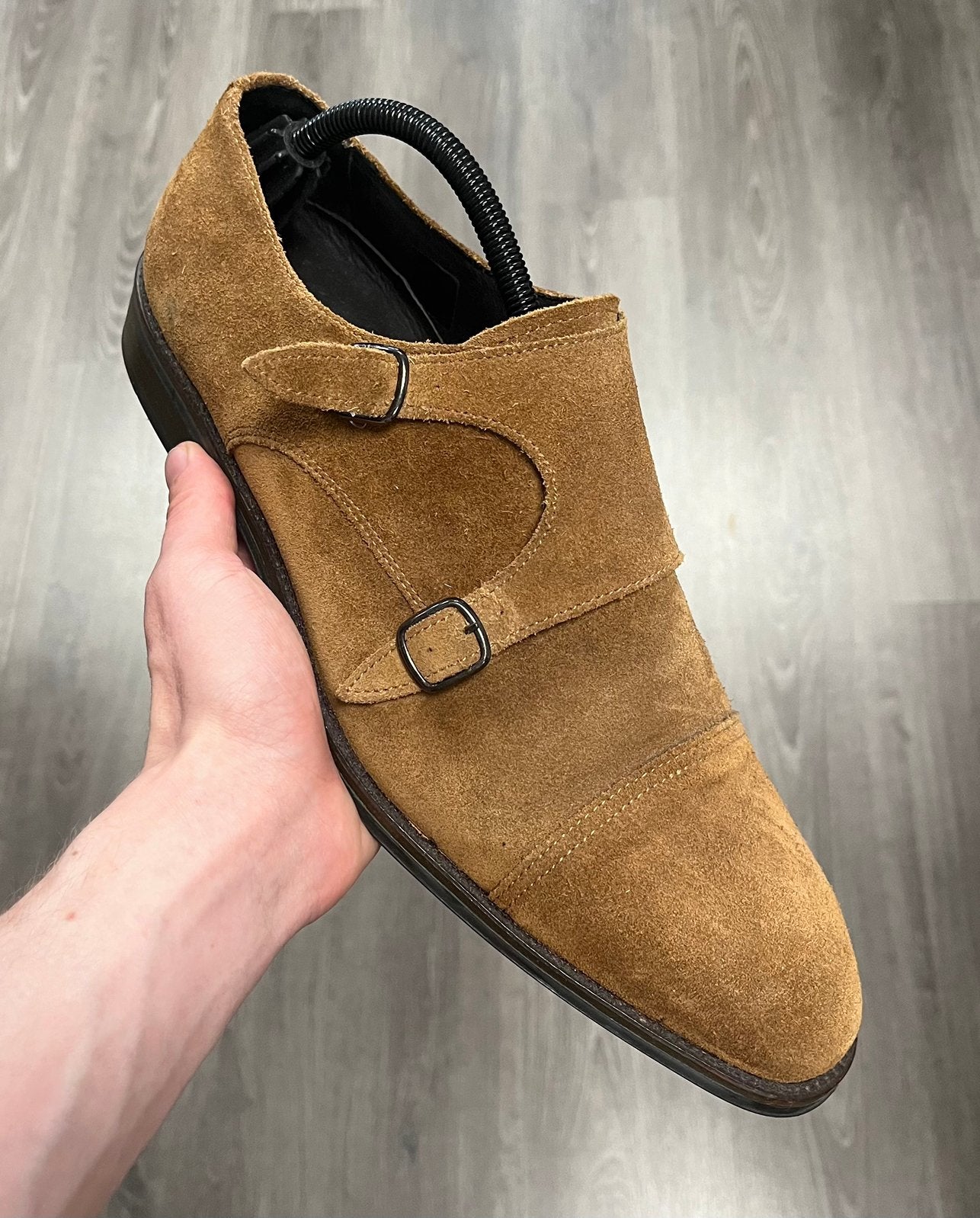Alveare nette suede lederen schoenen met gesp - Maat 43, Kleding | Heren, Schoenen, Bruin, Ophalen of Verzenden, Gespschoenen
