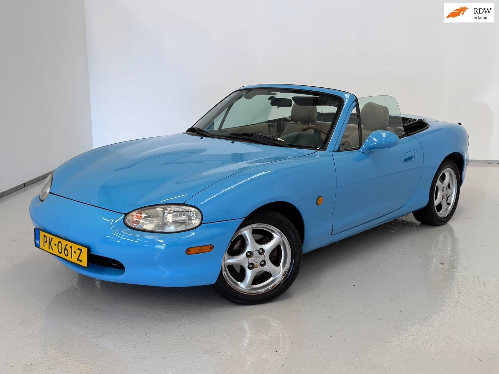 Mazda MX-5 1.8i / Hardtop / 140pk / LM-velgen, Euro 2, Achterwielaandrijving, Gebruikt, Beige