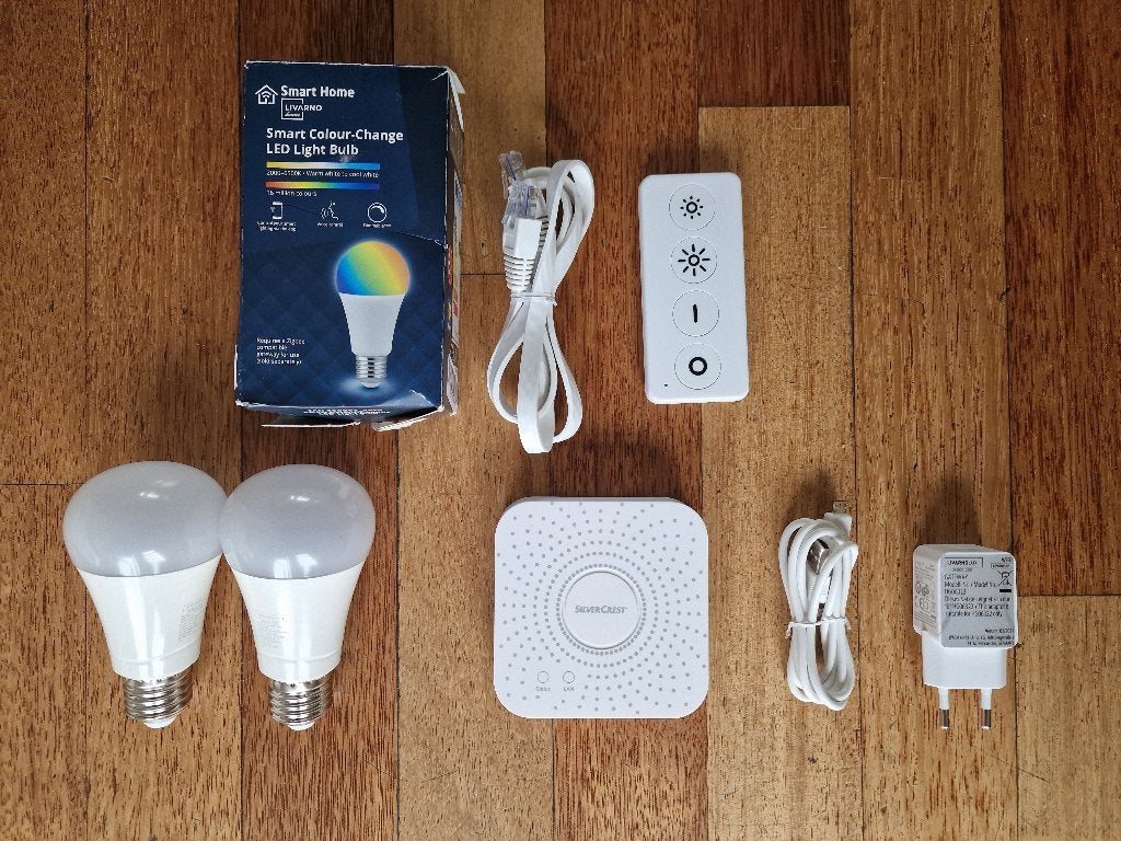 Zigbee set van 2 kleuren peertjes, hub en AB, Ophalen, Zo goed als nieuw
