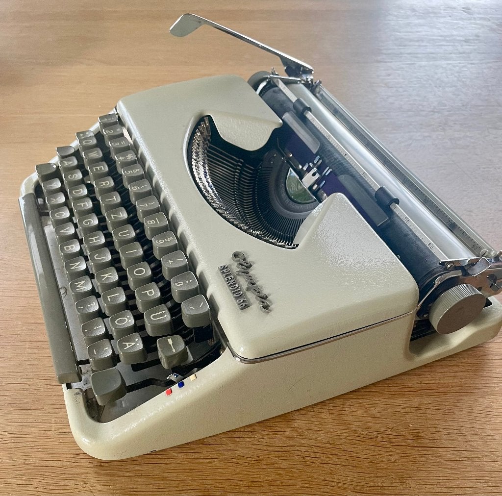 Olympia Splendid 66 portable typewriter, Ophalen of Verzenden, Gebruikt