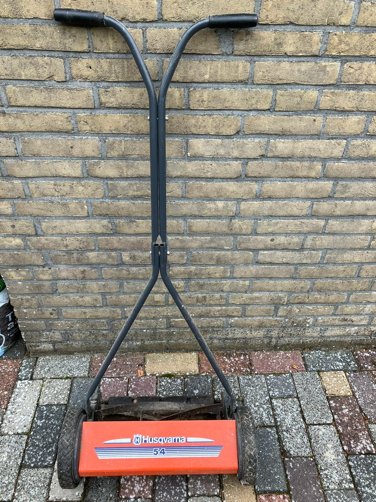 Gratis Husqvarna handmaaier, Tuin en Terras, Grasmaaiers, Kooimesmaaier, Ophalen, Gebruikt, Handgrasmaaier
