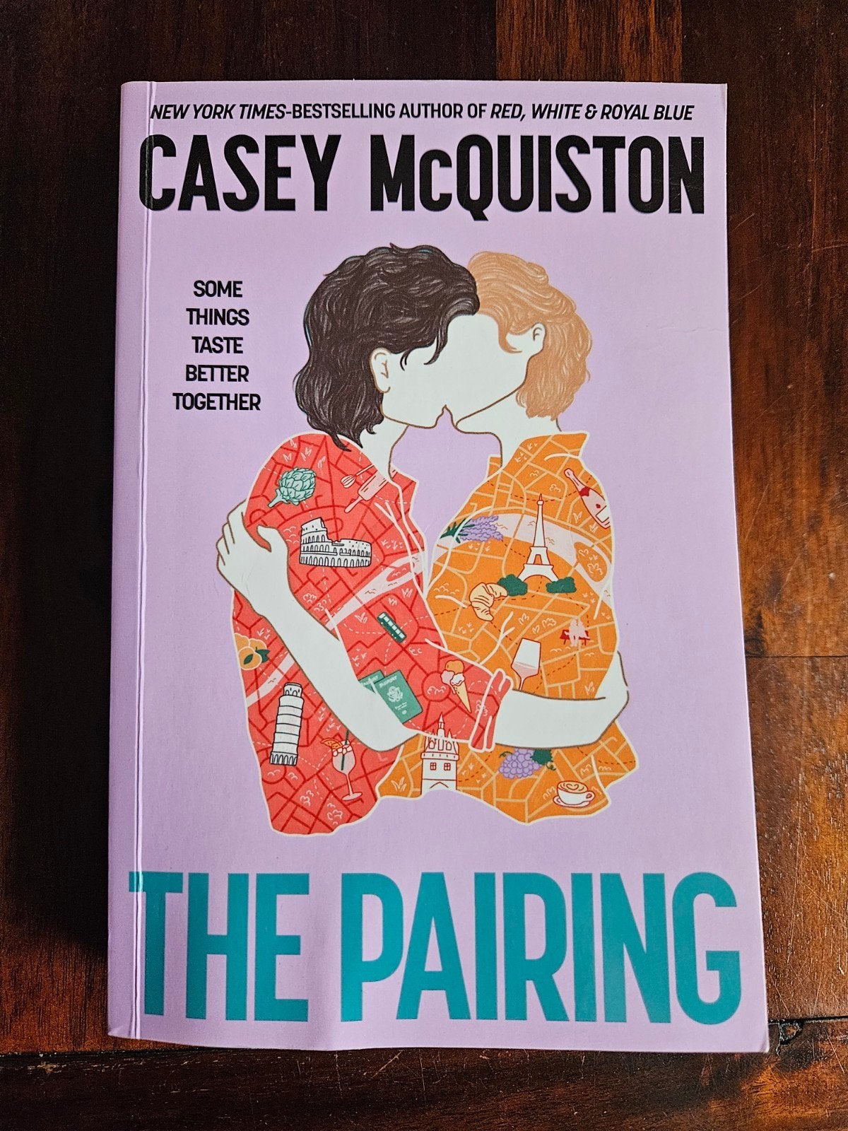 Casey McQuiston - The pairing, Ophalen of Verzenden, Zo goed als nieuw