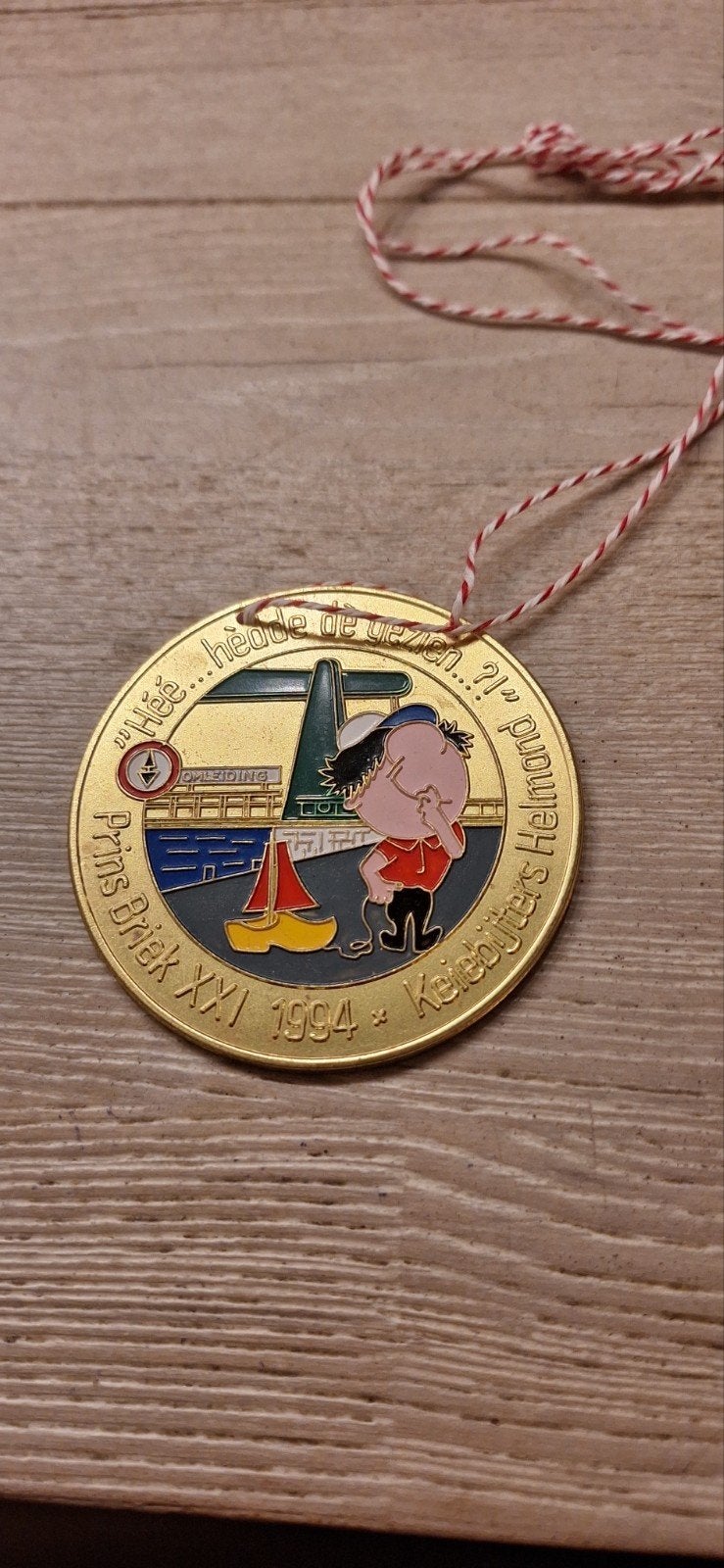 Carnavals medaille Keiebijters Helmond 1994 (7626), Ophalen of Verzenden, Overige materialen
