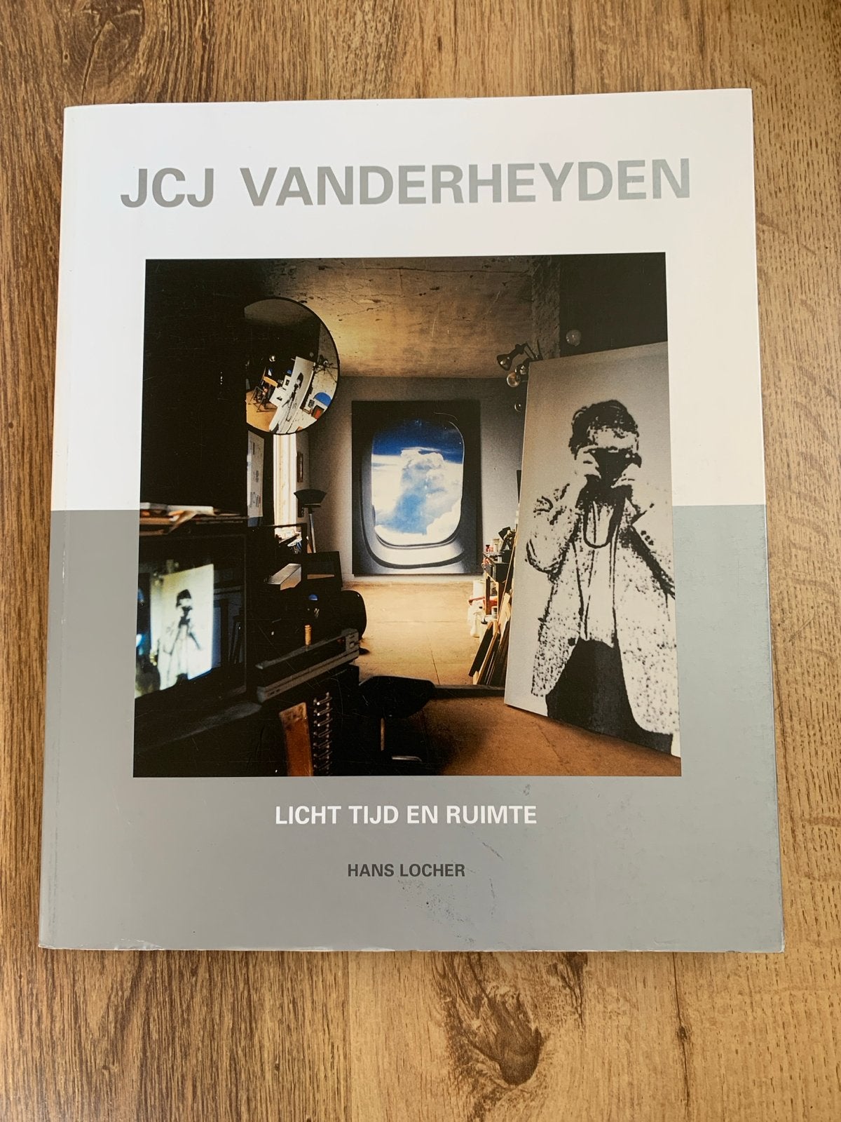 JCJ Vanderheyden: Licht Tijd en Ruimte - Hans Locher, Boeken, Ophalen of Verzenden, Zo goed als nieuw, Fotografie algemeen