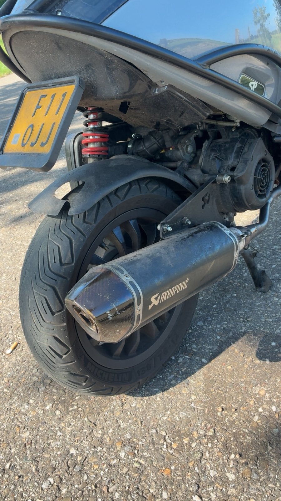 187cc leader blok met akrapovic, Ophalen, Zo goed als nieuw, Blok