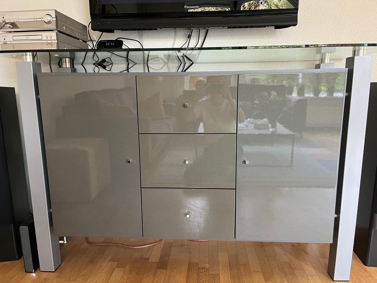 Kast 100 hoog 160 breed. Gratis af te halen, Huis en Inrichting, Ophalen, Gebruikt, Enkelwandige keuken