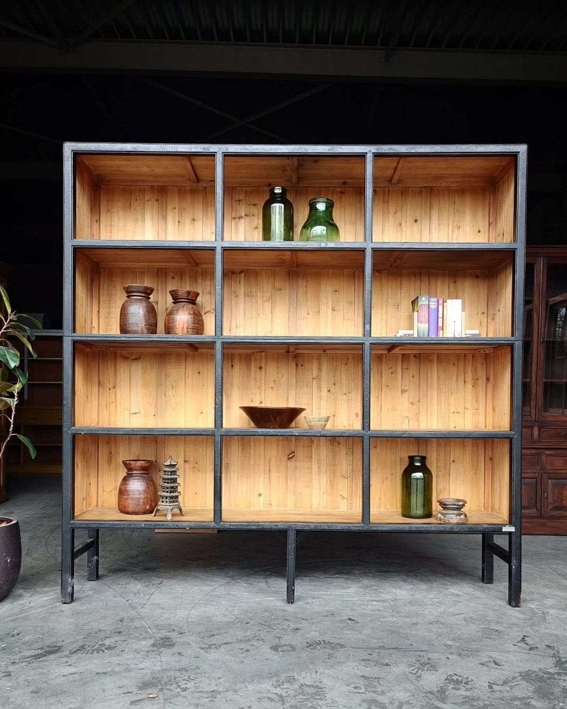 Gave zwarte boekenkast | Winkelkast sleets zwart #3334, Niet ingevuld, Met plank(en), Gebruikt, 200 cm of meer