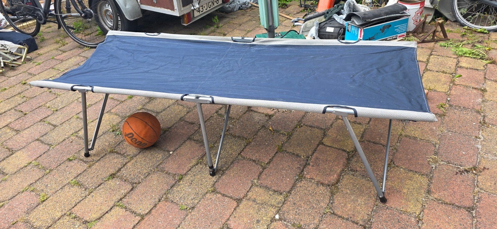 Opvouwbaar veldbed / campingbed - Blauw 2x, Ophalen of Verzenden, Gebruikt