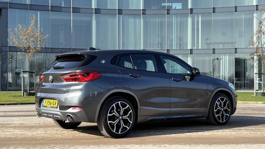 BMW X2 SDrive20i M-Sport High Executive M35i-sportstoelen, Auto's, BMW, 1435 kg, Leder, SUV of Terreinwagen, 750 kg