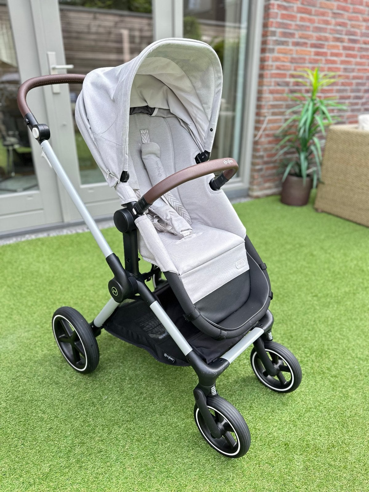 Cybex Eos Lux 3-in-1 Combiwagen Lichtgrijs, Zo goed als nieuw, Combiwagen, Met autostoeltje, Ophalen