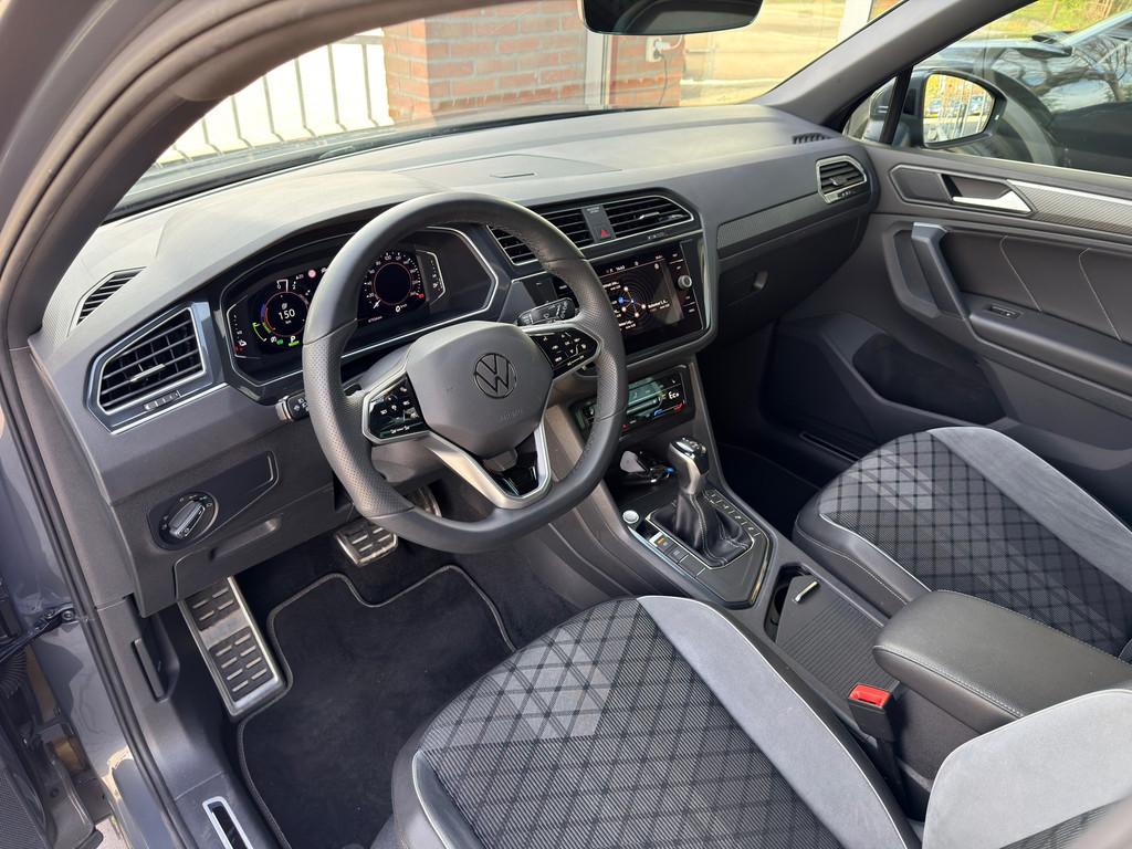 Volkswagen Tiguan 1.4 TSI eHybrid R-Line IQ Light, ACC, Dode, 4 cilinders, 150 pk, Leder en Stof, Hybride Elektrisch/Benzine