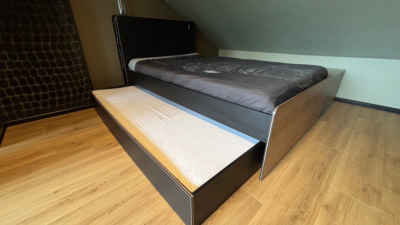 Tienerbed 200 x 120 cm - Twijfelaar + Logeerbed / bedlade, Ophalen, Zo goed als nieuw, Twijfelaar, 120 cm
