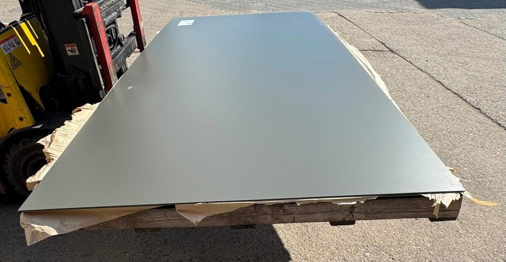 Trespa Izeon 6mm 305x153 cm RAL7022 Umbra Grijs, Ophalen, Nieuw, 180 tot 250 cm, Overige typen