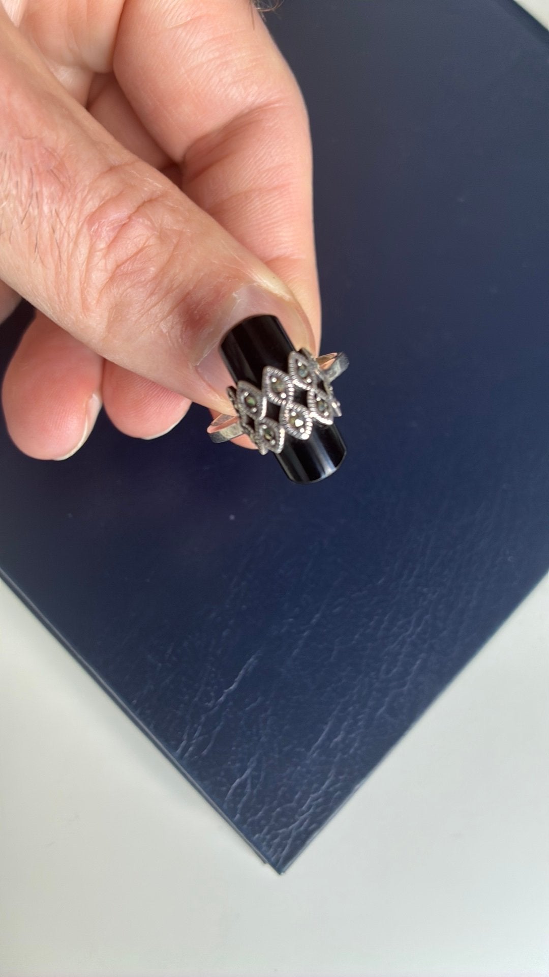 835 zilver ring 19 mm Art Deco onyx en markasiet, Sieraden, Tassen en Uiterlijk, Ringen, Gebruikt, 19 tot 20, Ophalen of Verzenden