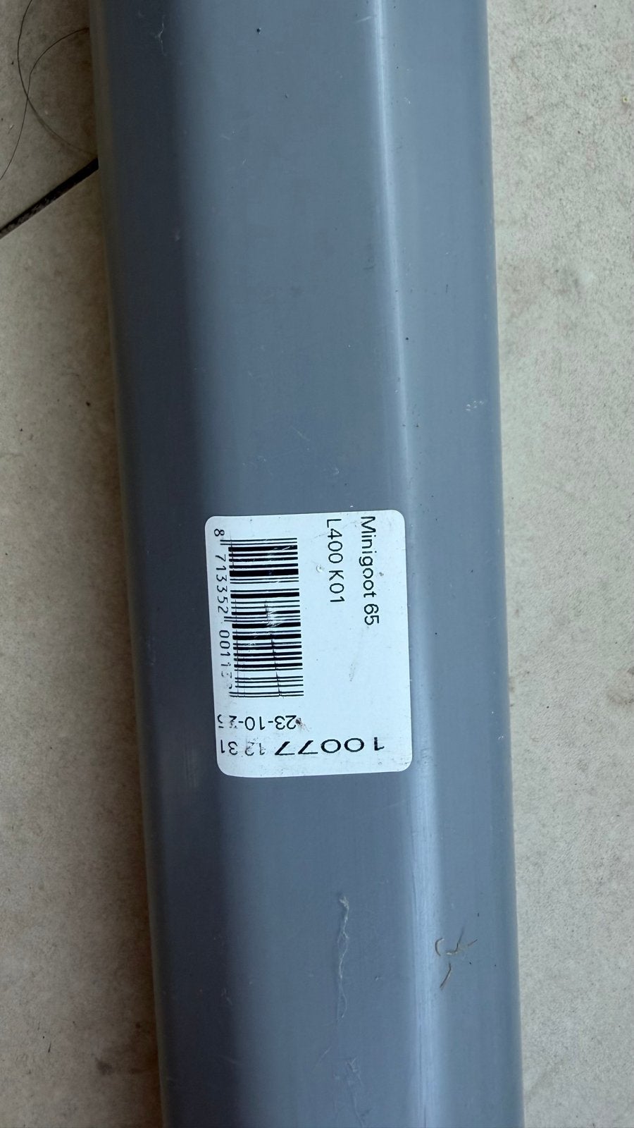Nieuwe PVC dakgoot 4 meter - grijs, Ophalen, Pvc, 2 tot 4 meter, 60 tot 80 mm