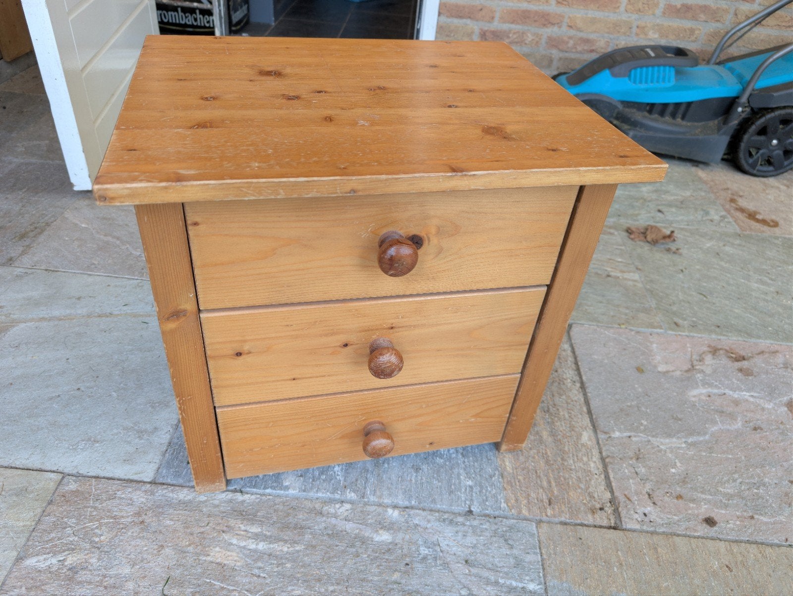 Klein nachtkastje / kastje, Ophalen, Gebruikt, 45 tot 65 cm, Minder dan 55 cm