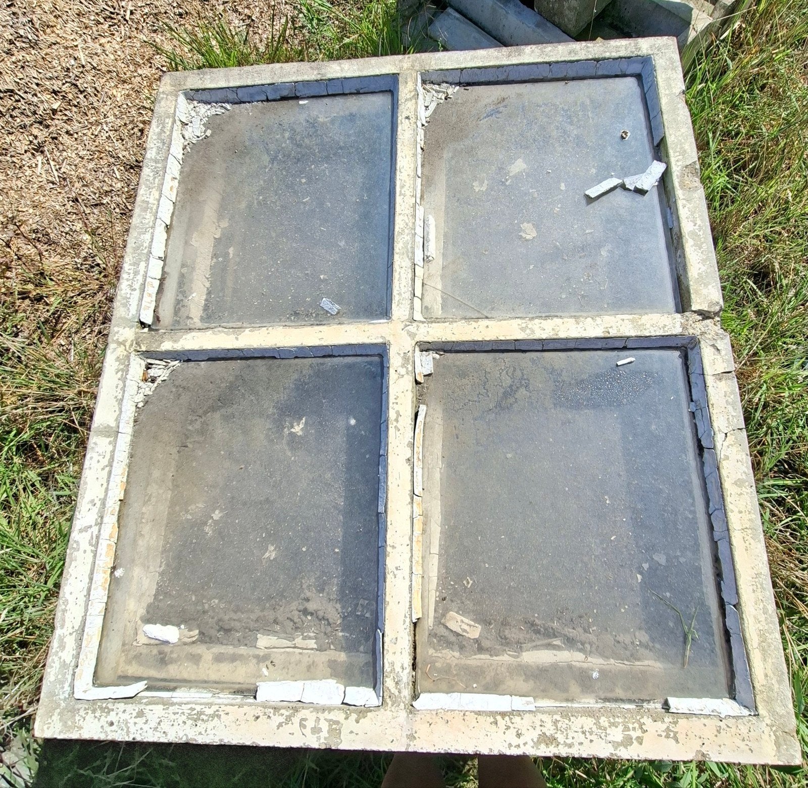 Vintit beton ramen en vensterbanken (12 stuks), Ophalen, Gevelraam of Ruit, Gebruikt, Minder dan 80 cm