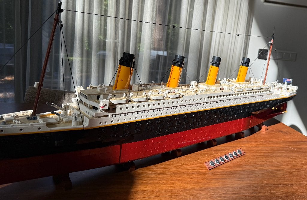 LEGO Titanic 10294 – compleet – opgebouwd