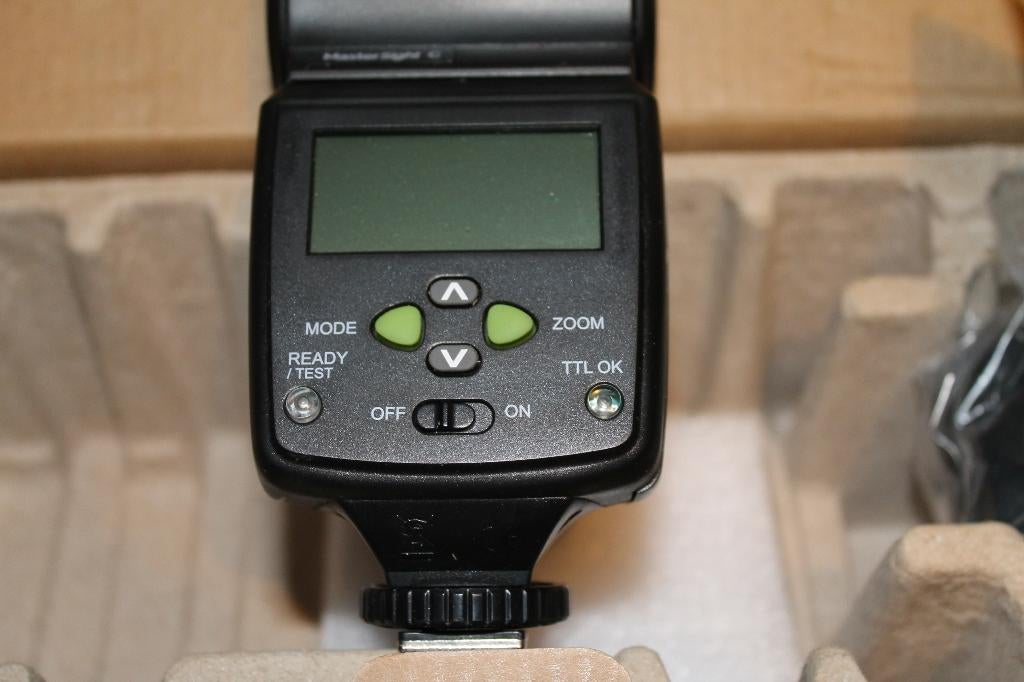 Te koop. Flitser voor Canon  NIEUW, Ophalen of Verzenden, Nieuw, Canon